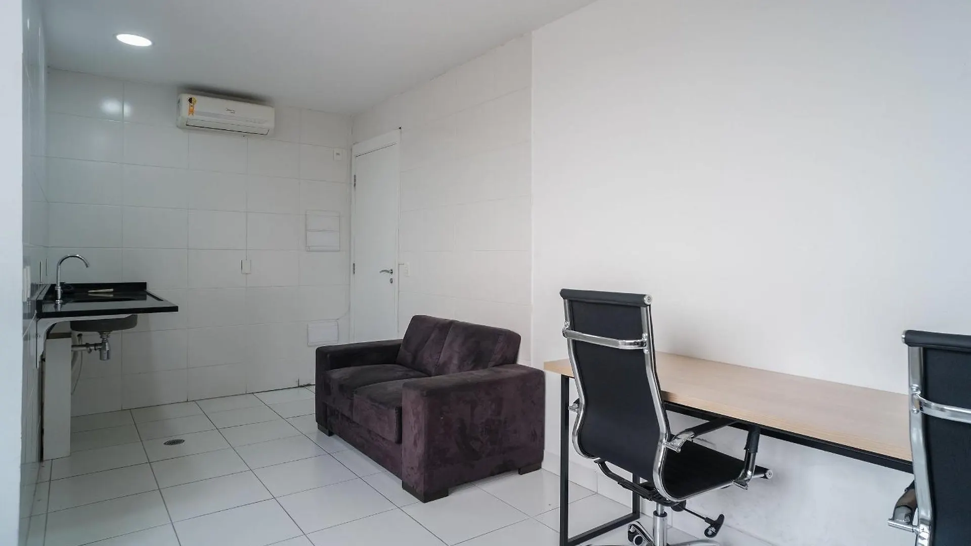 Apartment Mh 50808 - Espacoso Studio Expo Cn Ac/Wf/Vg Sao Paulo Brazil